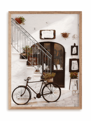 Plakat Biała uliczka w ramie drewnianej