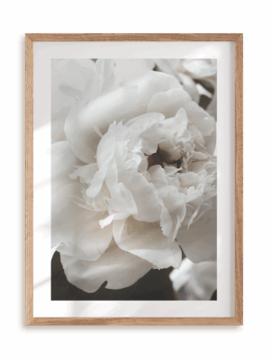 Plakat Niewinna w ramie drewnianej