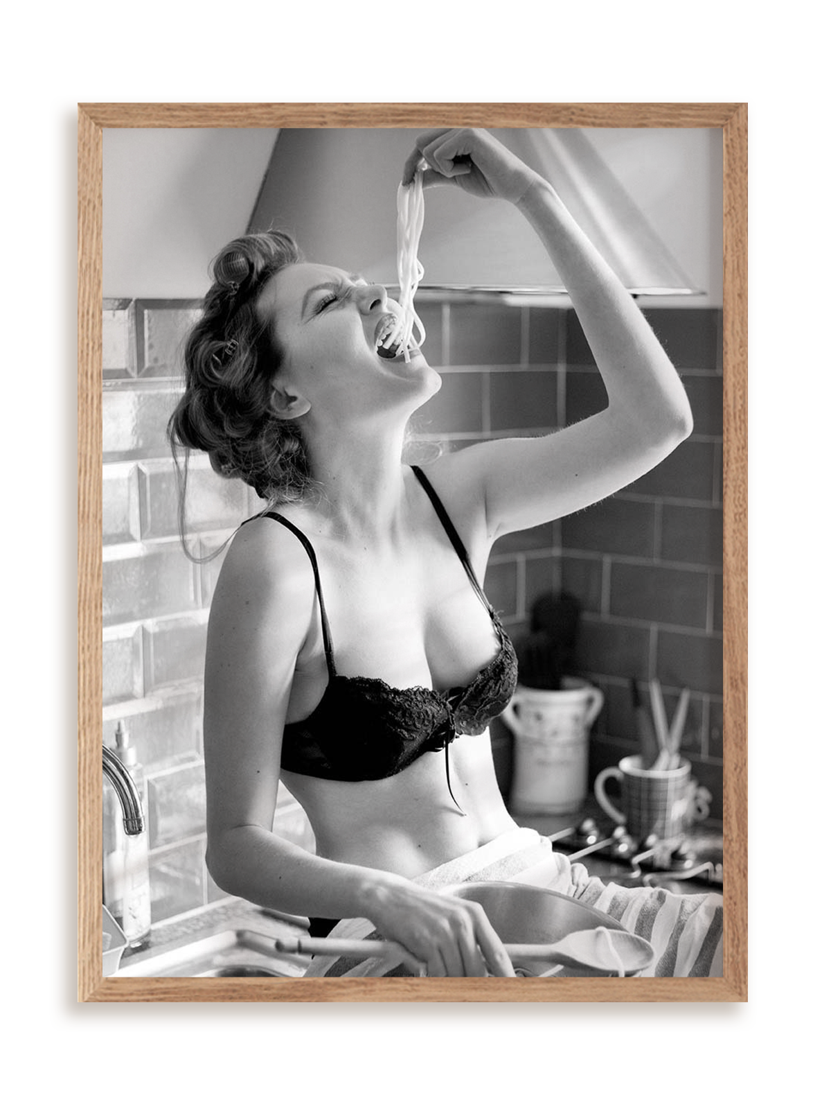 Plakat Frywolne spaghetti w ramie drewnianej