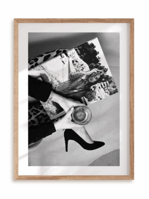 Plakat Wysokie obcasy w ramie drewnianej