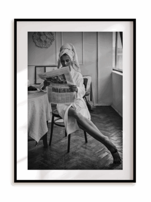 Plakat Poranna prasa w ramie aluminiowej