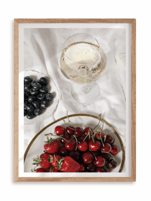 Plakat Wine and fruits w ramie drewnianej