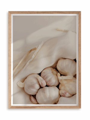 Plakat Soft garlic w ramie drewnianej