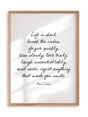 Plakat Never regret w ramie drewnianej